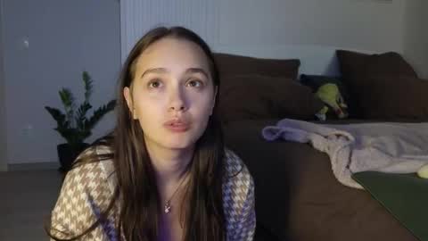 Snapshot of evi_woow chatting on September 20, 12:54 am evi_woow online show from September 20, 12:54 am