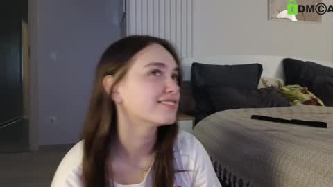 Snapshot of evi_woow chatting on February 26, 9:18 pm evi_woow online show from February 26, 9:18 pm