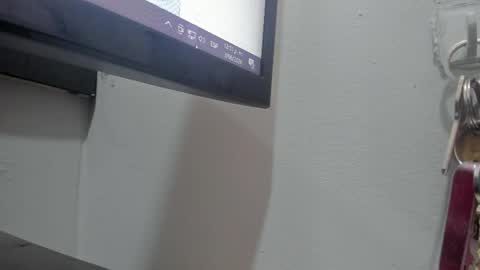 eviegothel_ online show from June 3, 5:51 pm