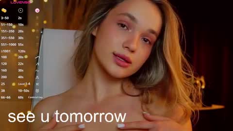 evielina online show from July 3, 3:23 am