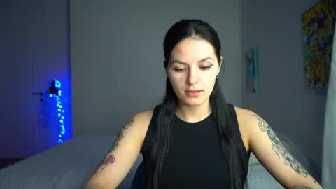 ewelynscott online show from December 13, 10:38 pm