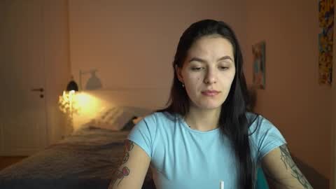 ewelynscott online show from November 11, 9:01 pm