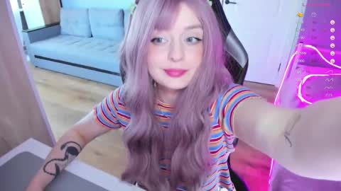 Snapshot of exhoneyangel chatting on September 11, 11:54 am Amy online show from September 11, 11:54 am