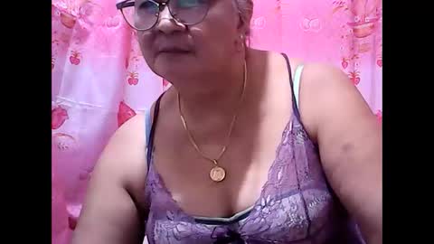 Snapshot of exotic_mom2024 chatting on February 20, 1:57 am exotic_mom2024 online show from February 20, 1:57 am