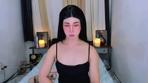 expensive_elise online show from June 19, 4:32 pm