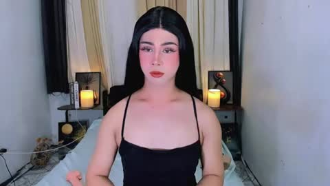 expensive_elise online show from June 15, 7:19 am