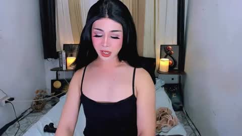 expensive_elise online show from June 13, 5:43 pm