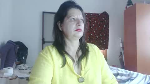 ExtasyMature online show from April 17, 5:20 am