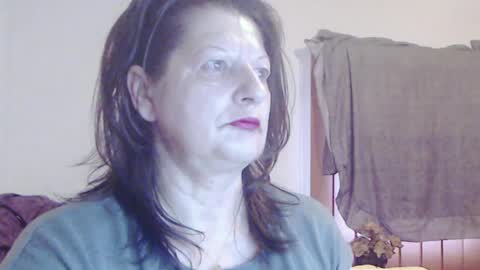 ExtasyMature online show from March 10, 5:11 am