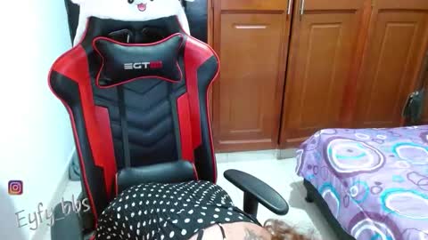 Nadia online show from November 17, 9:15 pm