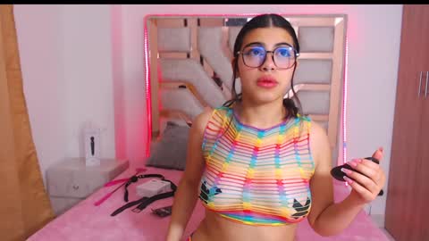eylin_sofia online show from February 1, 3:52 am