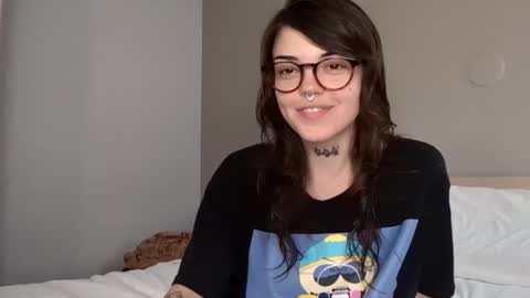 Faerie 3 online show from April 16, 9:39 pm