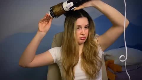 Ilona online show from February 12, 9:00 am