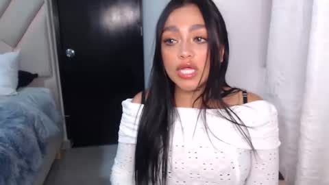 fairylatin online show from September 24, 1:37 am