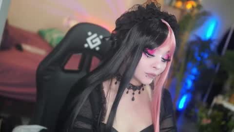 Snapshot of faith_chan chatting on September 26, 4:21 am faith_chan online show from September 26, 4:21 am