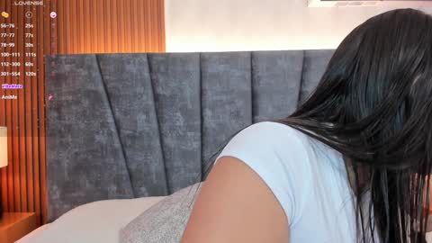 Snapshot of falaksweet_ chatting on January 30, 12:37 pm Leila.... online show from January 30, 12:37 pm