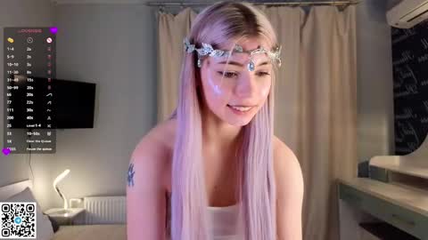 Emilia online show from March 2, 4:07 am