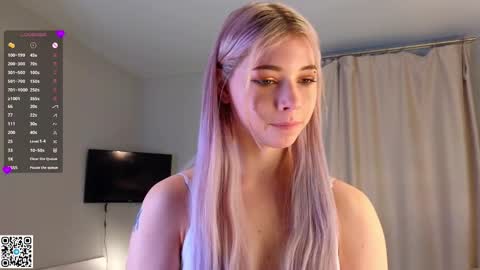 Emilia online show from March 3, 4:10 am