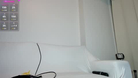 Snapshot of fallen_virtue chatting on January 17, 2:07 pm Miya online show from January 17, 2:07 pm