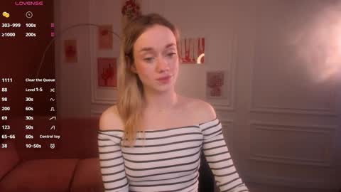 fancyamelia online show from September 27, 2:13 pm