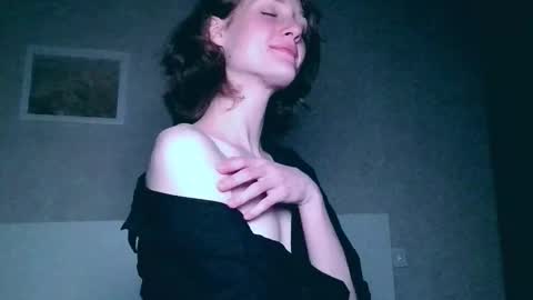 Kira online show from October 21, 1:09 am