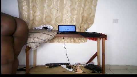 favgal online show from April 6, 4:12 am