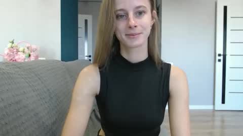 Snapshot of favoriteyour chatting on October 9, 10:30 am favoriteyour online show from October 9, 10:30 am