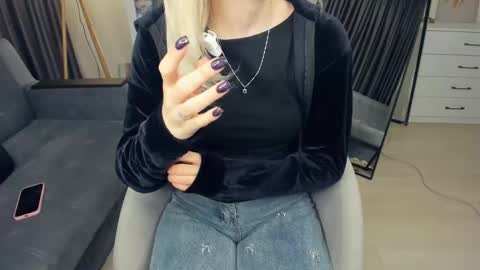 Emma online show from January 9, 7:35 am