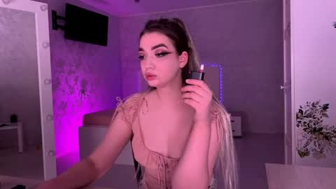 EVA online show from May 17, 12:32 am