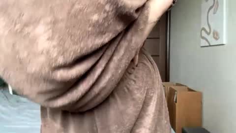 Mary online show from April 23, 8:33 am