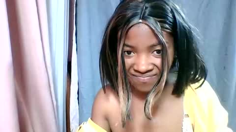 felice364342 online show from June 5, 6:25 pm