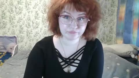 felicity_play online show from April 17, 6:04 am