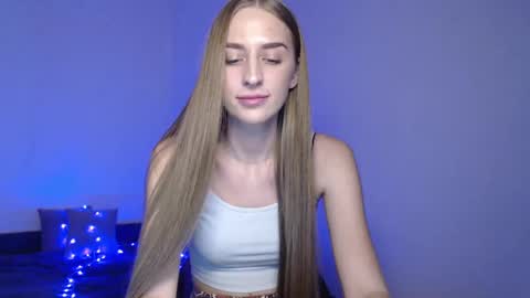 Femke online show from December 15, 8:47 pm