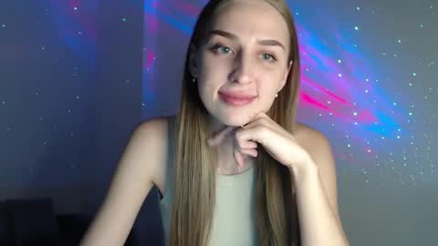 Femke online show from February 4, 9:10 pm