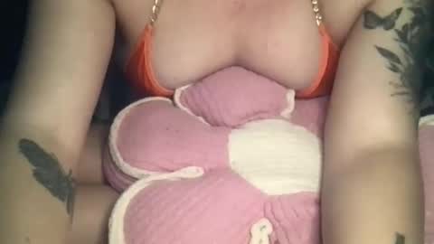     online show from October 31, 5:42 am