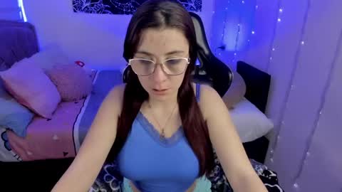 Snapshot of fernandadiaz05 chatting on February 4, 6:04 am Fernanda Diaz online show from February 4, 6:04 am