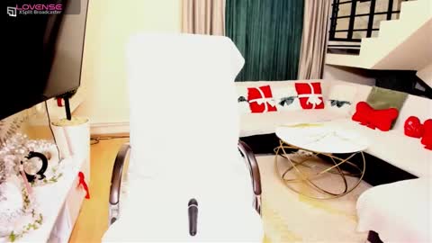 Snapshot of fetishfantasyeve chatting on February 11, 11:42 am Fetishfantasyme my X online show from February 11, 11:42 am