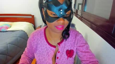 FEXIBLEBODY followe  guys  in  chaturbatehello b online show from December 24, 11:17 am