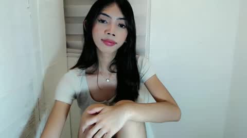 Snapshot of feyaaa chatting on February 24, 10:36 pm feyaaa online show from February 24, 10:36 pm