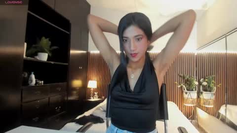 Freyja  online show from September 18, 8:40 pm