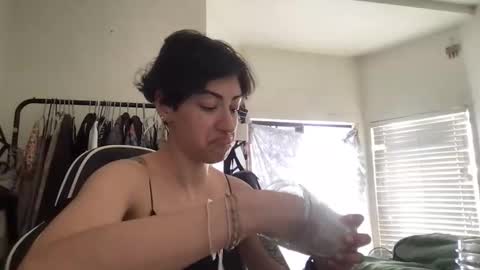 fgsammie online show from March 14, 12:33 am