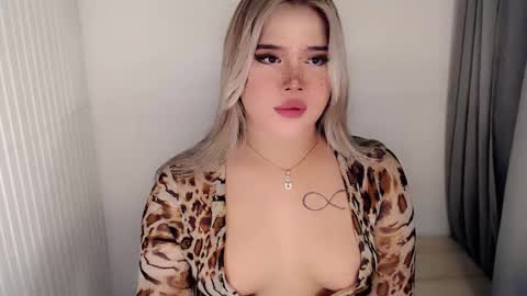  Angela  DONT FORGET TO FOLLOW AND GIVE ME APPRECIATION online show from November 9, 3:35 am