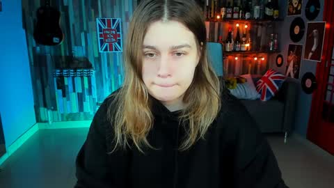 fiora online show from January 19, 5:26 am