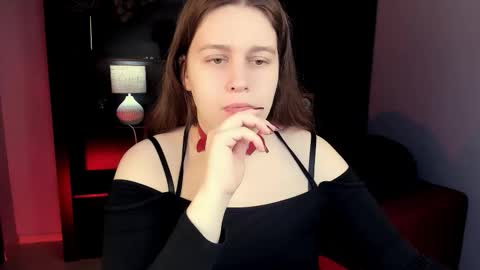 fiora online show from February 7, 5:55 am