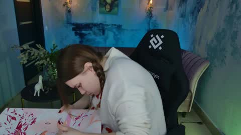 fiora online show from February 9, 3:23 pm