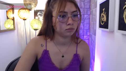 Fiorellaa online show from December 5, 4:19 pm