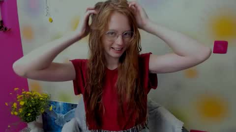 fire_luna online show from September 18, 6:12 am