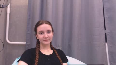 fireflies_fly_ online show from January 27, 5:26 pm