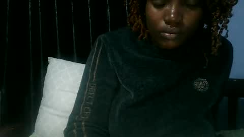 firegal02 online show from June 19, 2:38 am