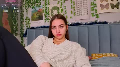 Ashle online show from December 19, 4:37 am